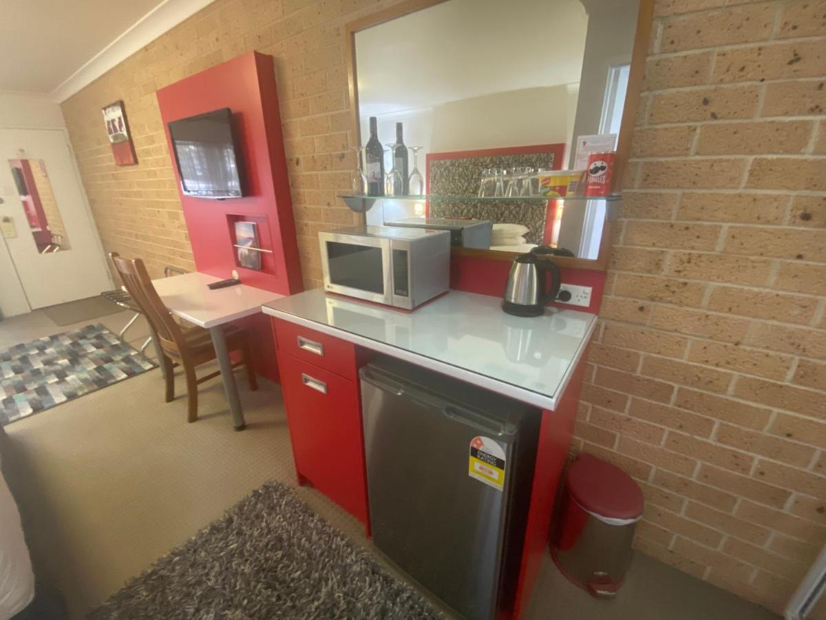 Avaleen Lodge Motor Inn Nowra Εξωτερικό φωτογραφία