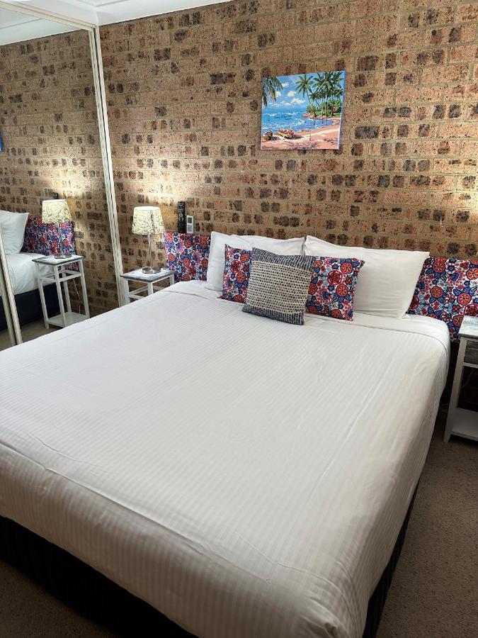 Avaleen Lodge Motor Inn Nowra Εξωτερικό φωτογραφία