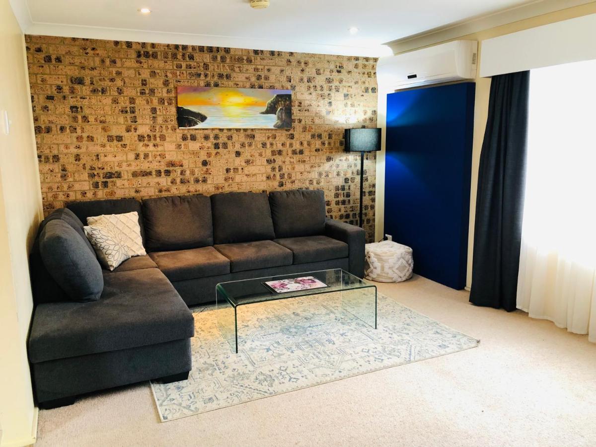 Avaleen Lodge Motor Inn Nowra Εξωτερικό φωτογραφία